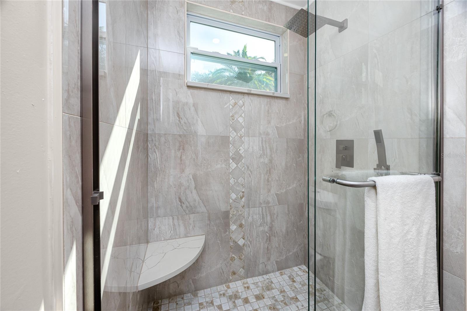 ON TOP OF THE WORLD - Residential