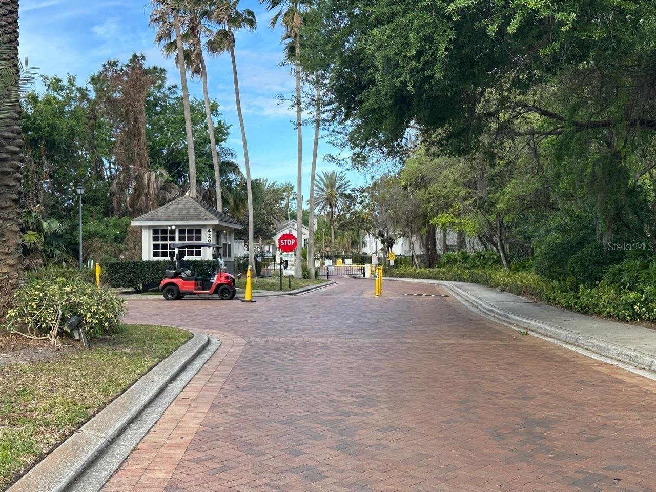 SUNSET LAKES CONDOMINIUM 8472/3367 UNIT 812 BLDG 2 - Residential