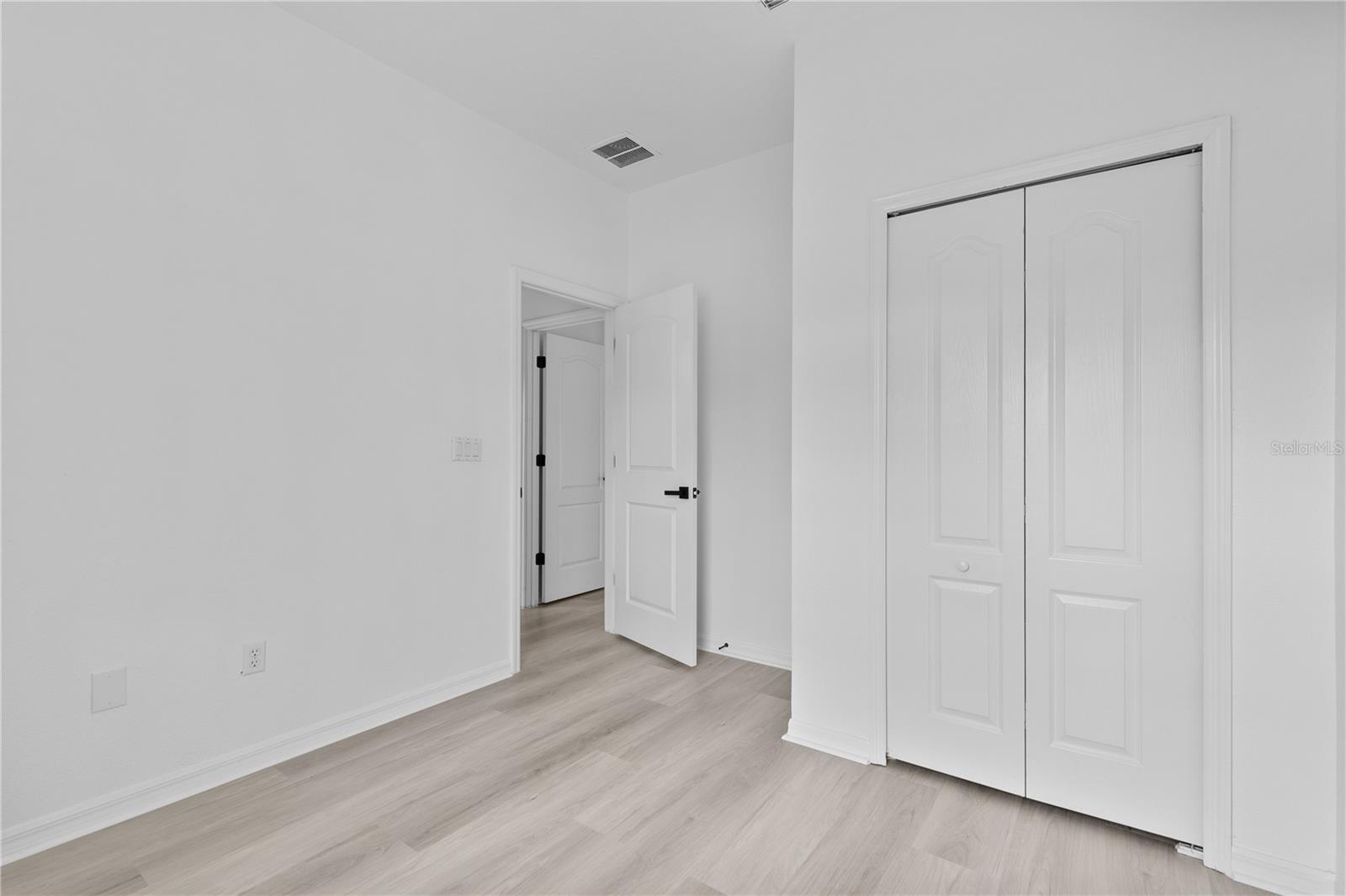 CYPRESS SHADOWS UNIT 1 - Residential