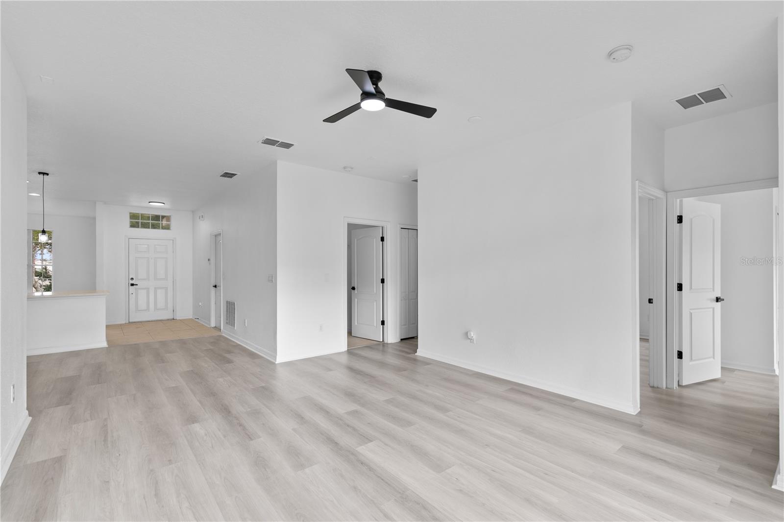 CYPRESS SHADOWS UNIT 1 - Residential