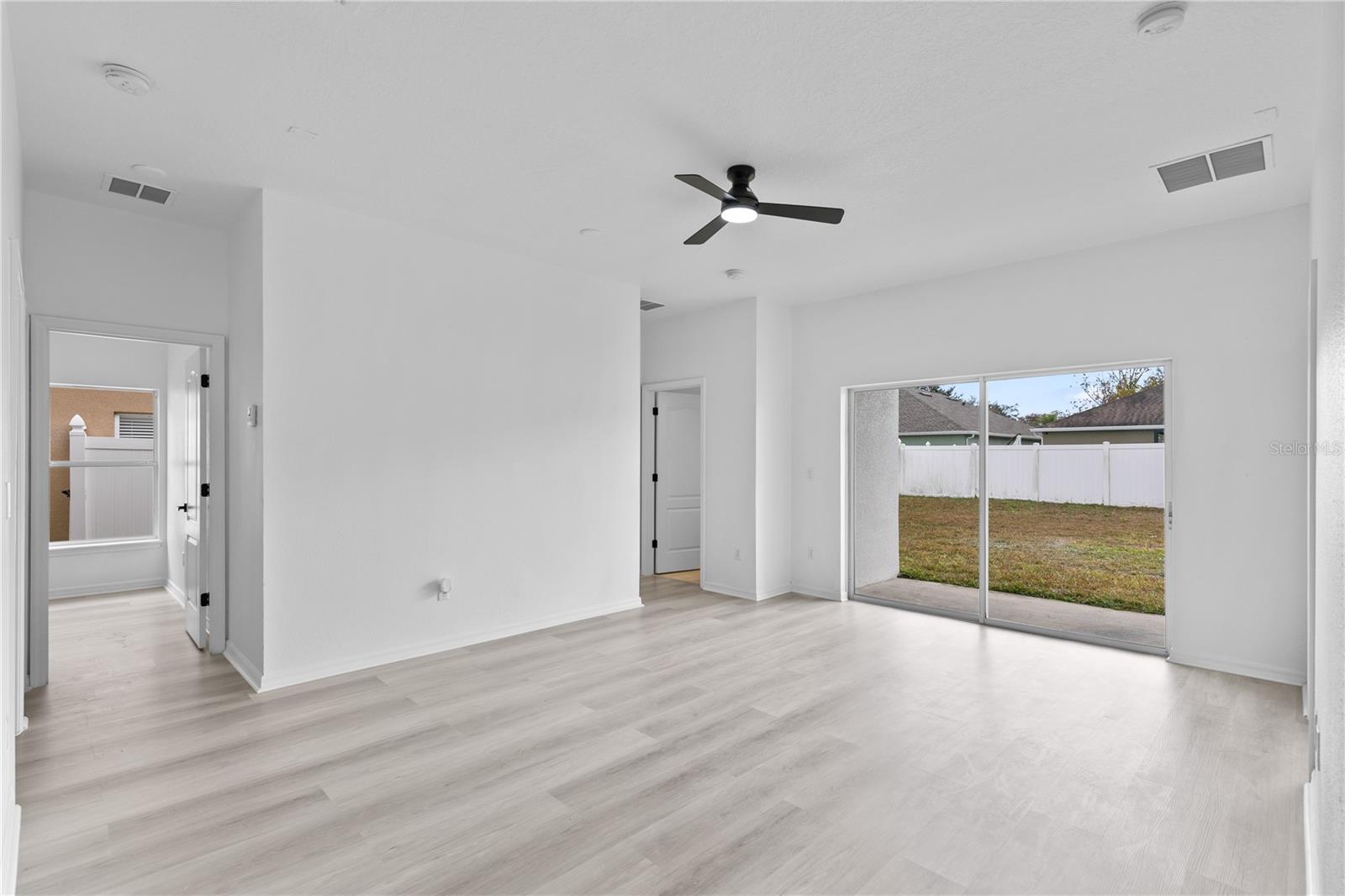 CYPRESS SHADOWS UNIT 1 - Residential