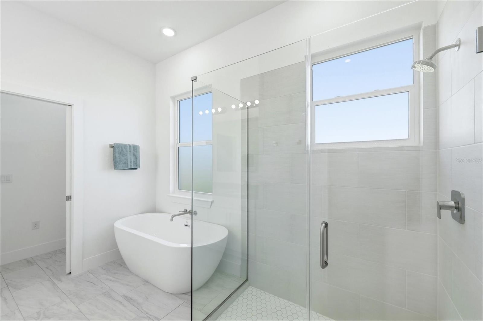 ROTONDA SANDS - Residential