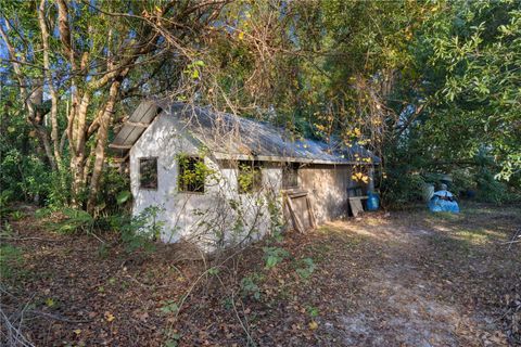 A home in EUSTIS