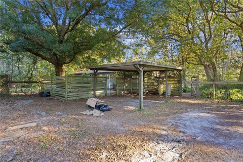 A home in EUSTIS