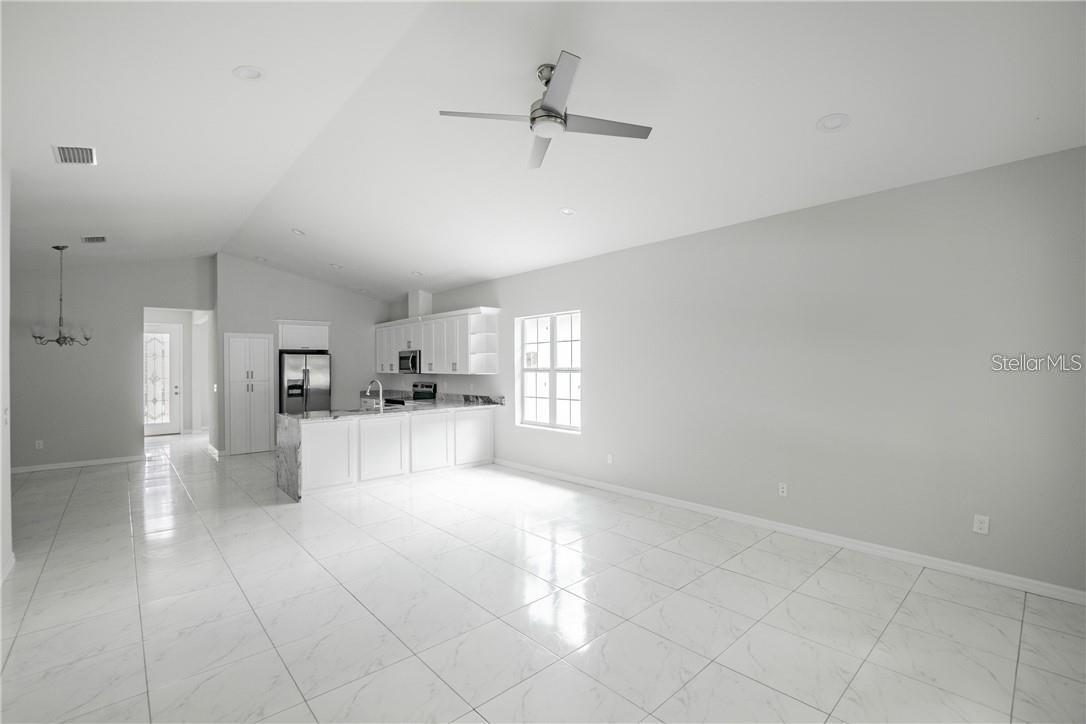 CASA LOMA SUB - Residential