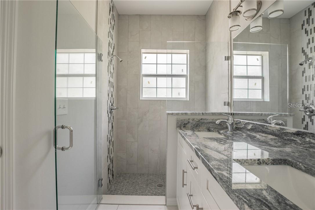 CASA LOMA SUB - Residential