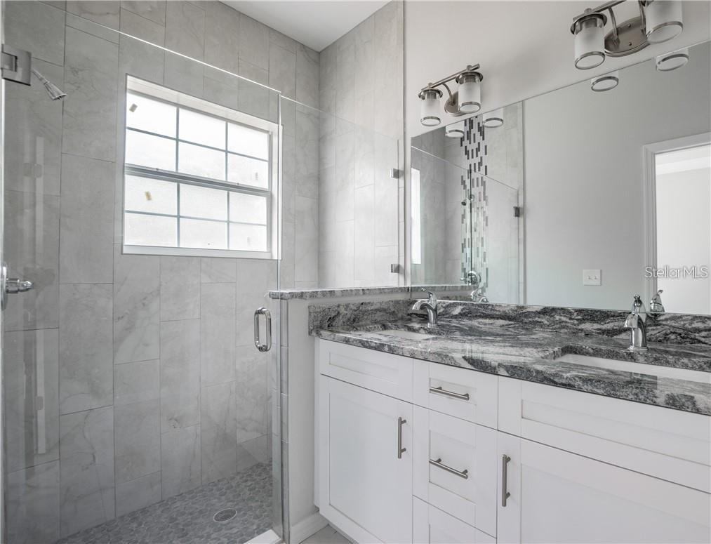 CASA LOMA SUB - Residential