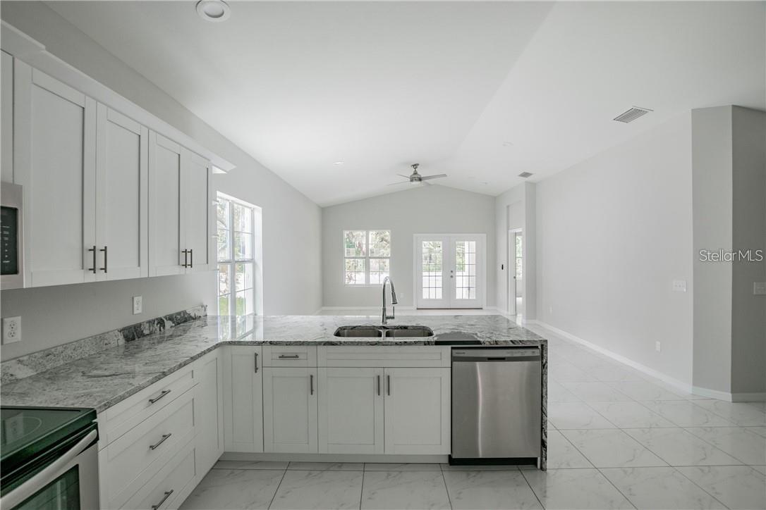 CASA LOMA SUB - Residential