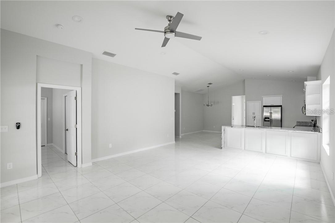 CASA LOMA SUB - Residential