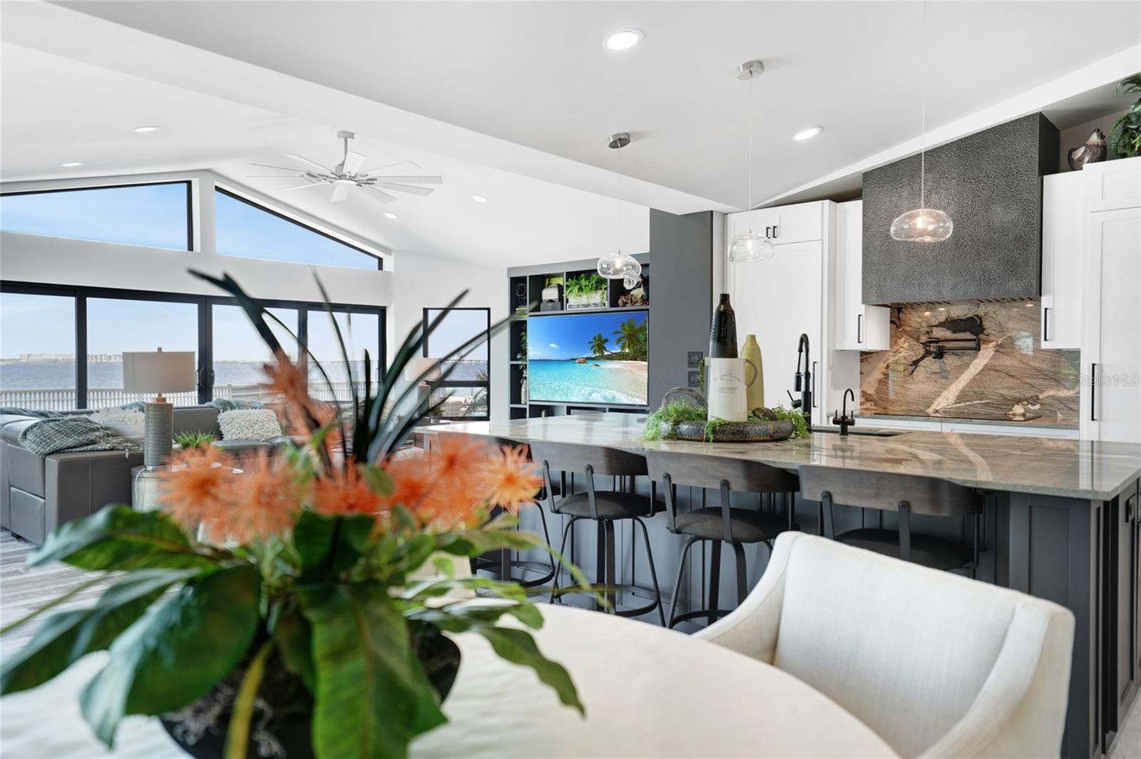 PUNTA GORDA ISLES SEC 10 - Residential
