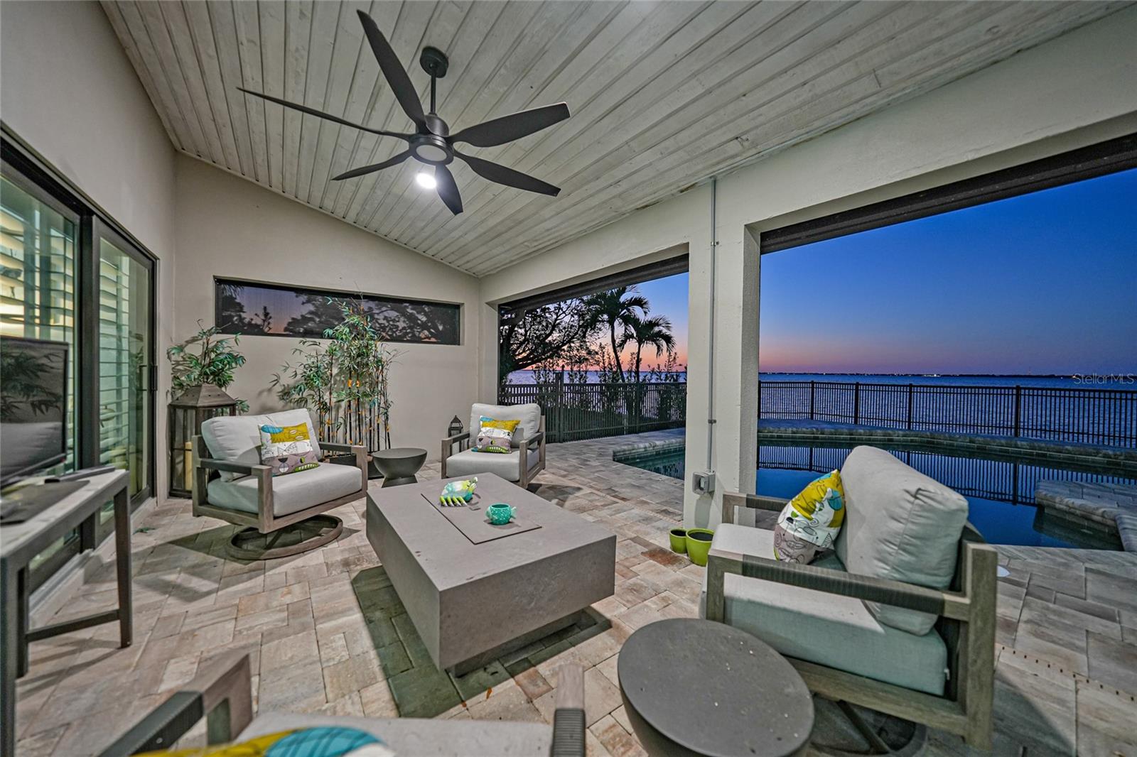 PUNTA GORDA ISLES SEC 10 - Residential
