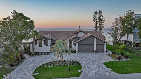 1820 JAMAICA WAY PUNTA GORDA FL 33950