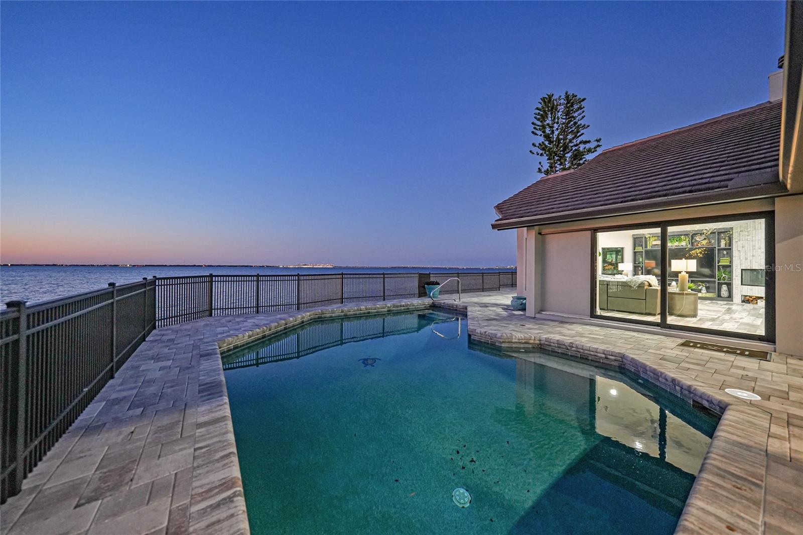 PUNTA GORDA ISLES SEC 10 - Residential