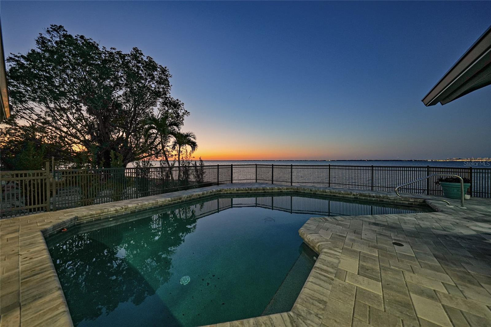 PUNTA GORDA ISLES SEC 10 - Residential