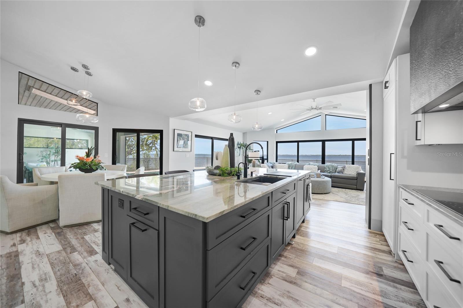 PUNTA GORDA ISLES SEC 10 - Residential
