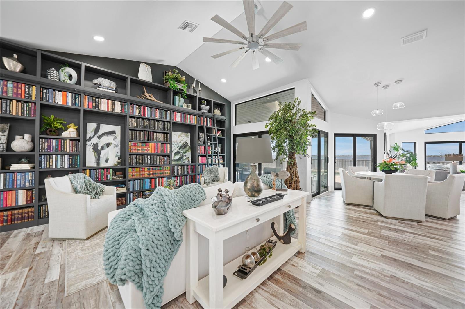 PUNTA GORDA ISLES SEC 10 - Residential