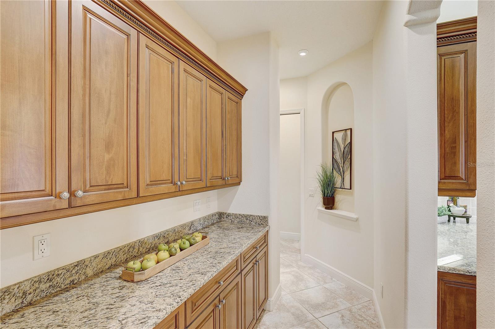 MIRABAY PH 2A-4 - Residential