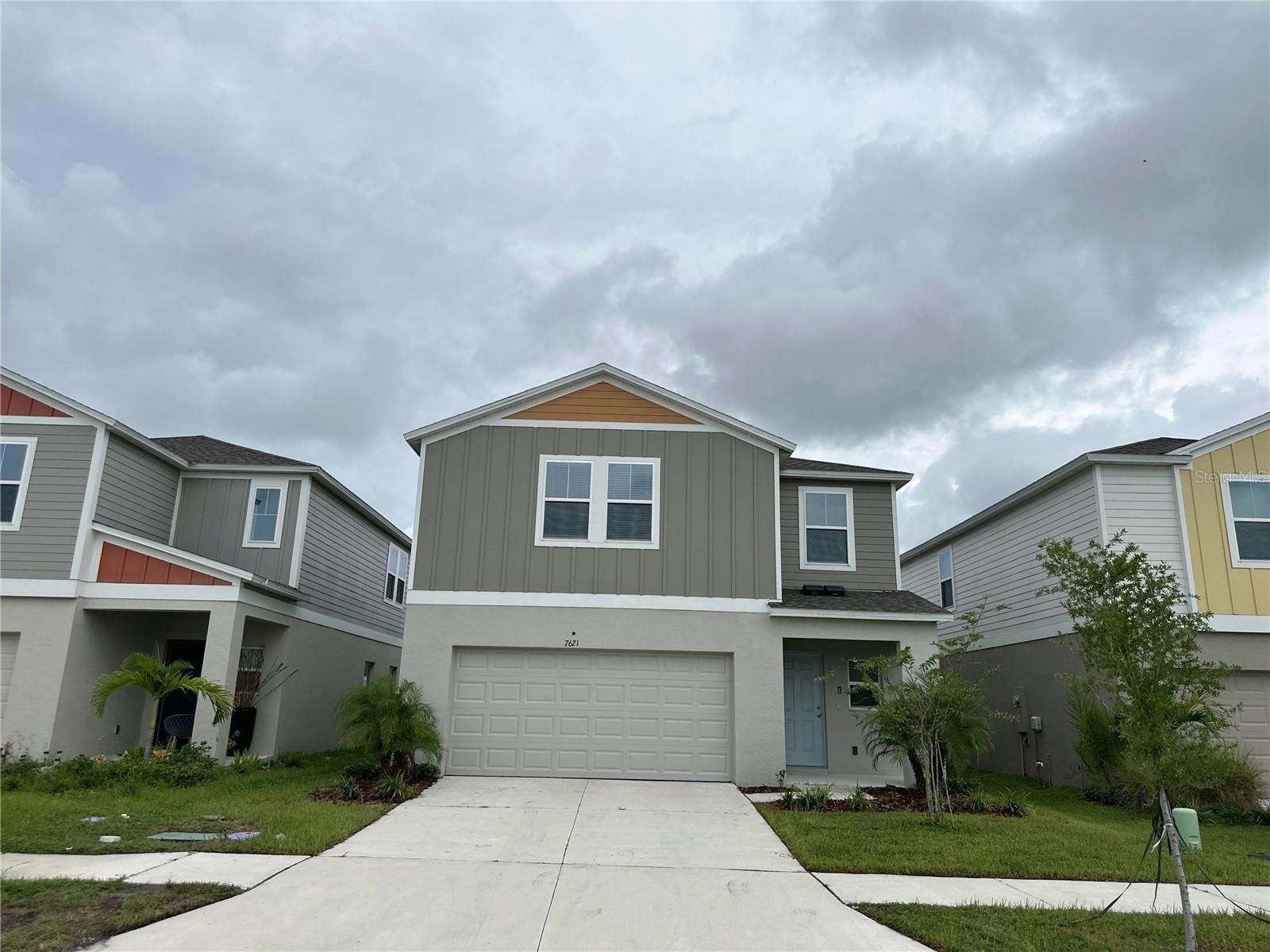 This stunning 2024 built 4-bedroom home offers a modern open-concept living space designed for both everyday living and entertaining. The main floor features a spacious kitchen with all-new GE appliances, including a refrigerator and washer/dryer. White cabinetry contrasts elegantly with grey quartz countertops and grey-toned, wood-look flooring for a clean, contemporary style. Quartz countertops are carried throughout the home for a consistent, high-end finish. Upstairs, a versatile recreation space/Loft provides room for work or leisure. The oversized his and her walk-in closets add convenience, while the upstairs laundry room makes daily routines more efficient. This home is designed with both style and function in mind, combining modern finishes with practical living features. A huge backyard provides plenty of space for outdoor living.
Pasadena Point is a thoughtfully planned community in Wesley Chapel, built by Casa Fresca Homes. The neighborhood provides a convenient location, only minutes from Wesley Chapel District Park, The Grove, and The Shops at Wiregrass, with easy access to shopping, dining, and recreation. Community amenities include a swimming pool, playground, dog park, and scenic pond, offering a balance of leisure and family-friendly activities. Pasadena Point is also located near well-rated schools such as Academy at the Farm and Pinecrest Academy, making it an attractive option for families.