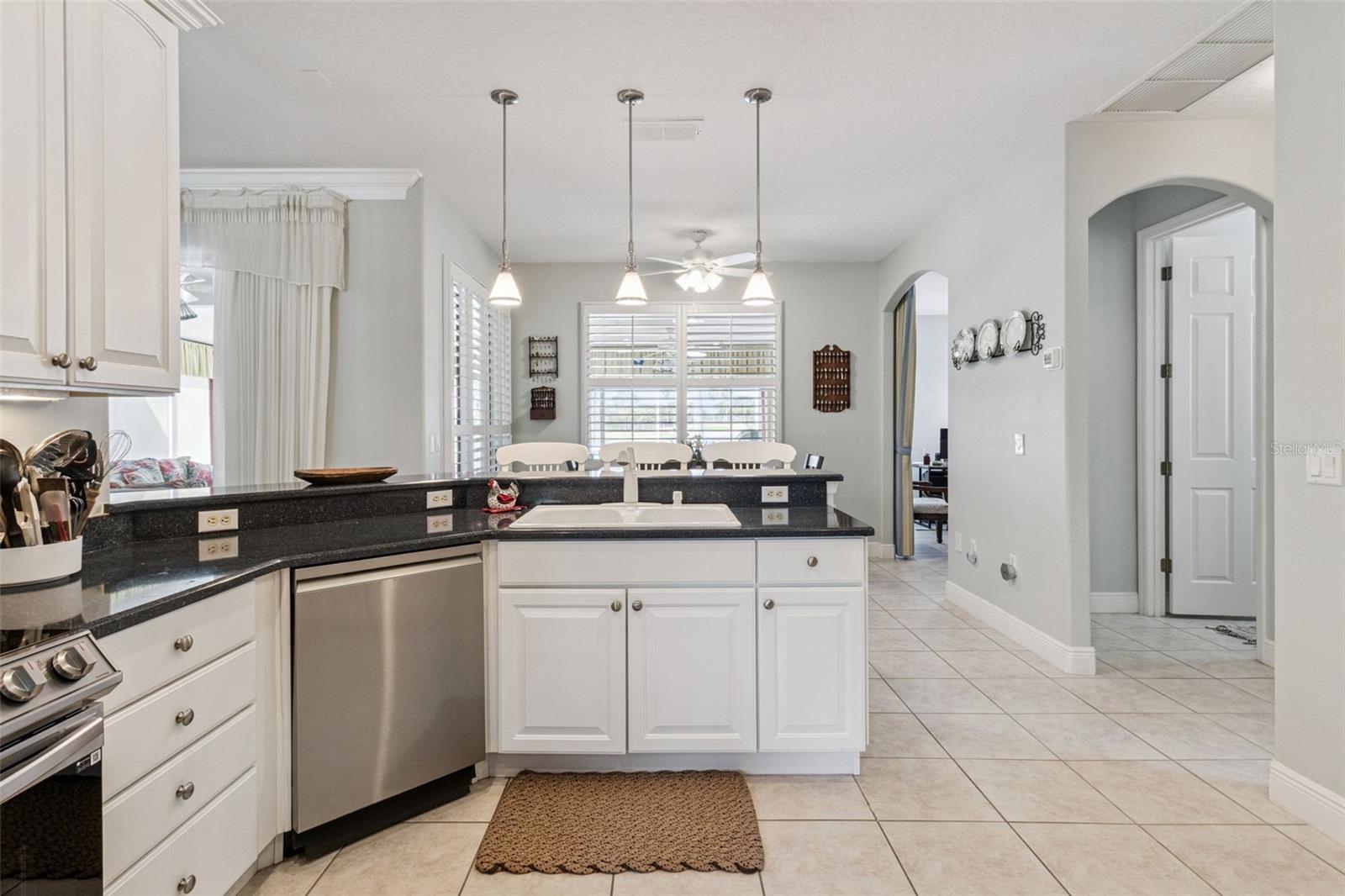 SOLIVITA-PH VIA - Residential