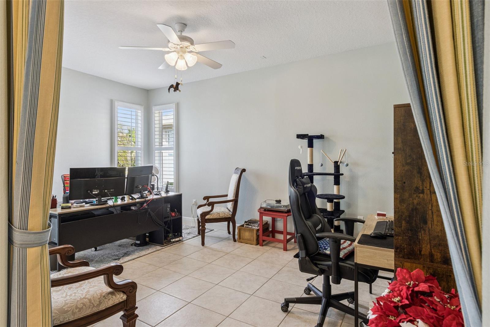 SOLIVITA-PH VIA - Residential