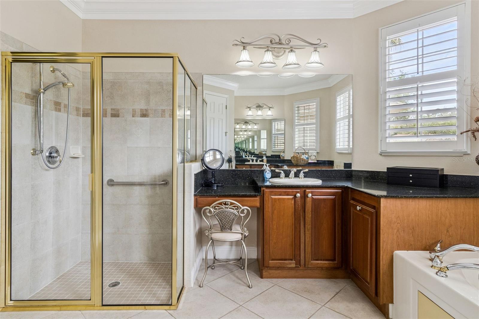 SOLIVITA-PH VIA - Residential