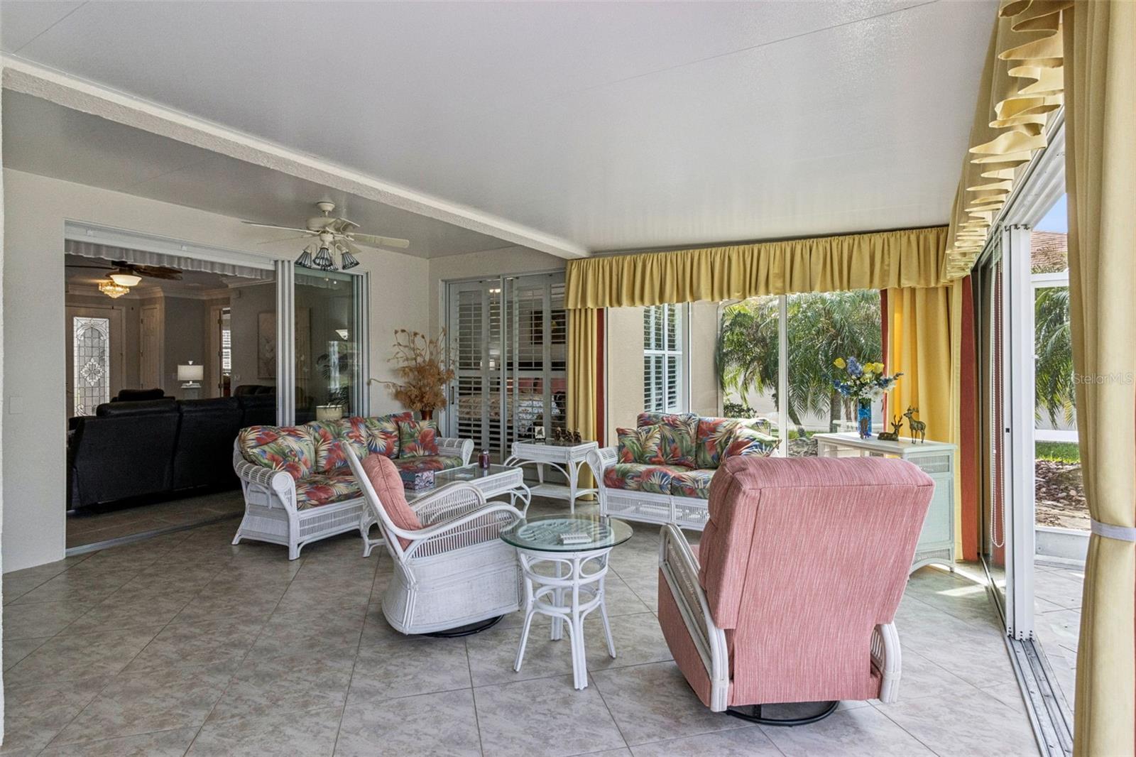 SOLIVITA-PH VIA - Residential