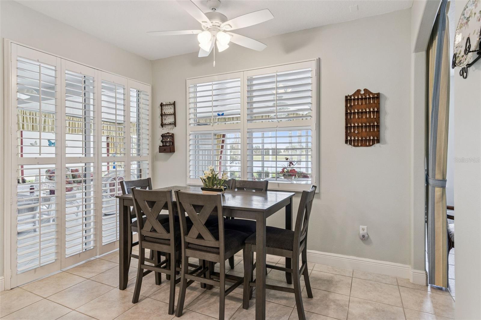 SOLIVITA-PH VIA - Residential