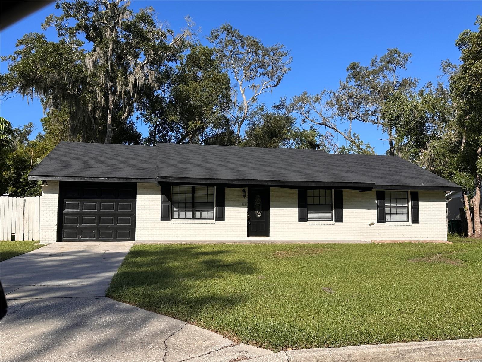 MOUNT DORA SHERWOOD SUB - Residential Lease