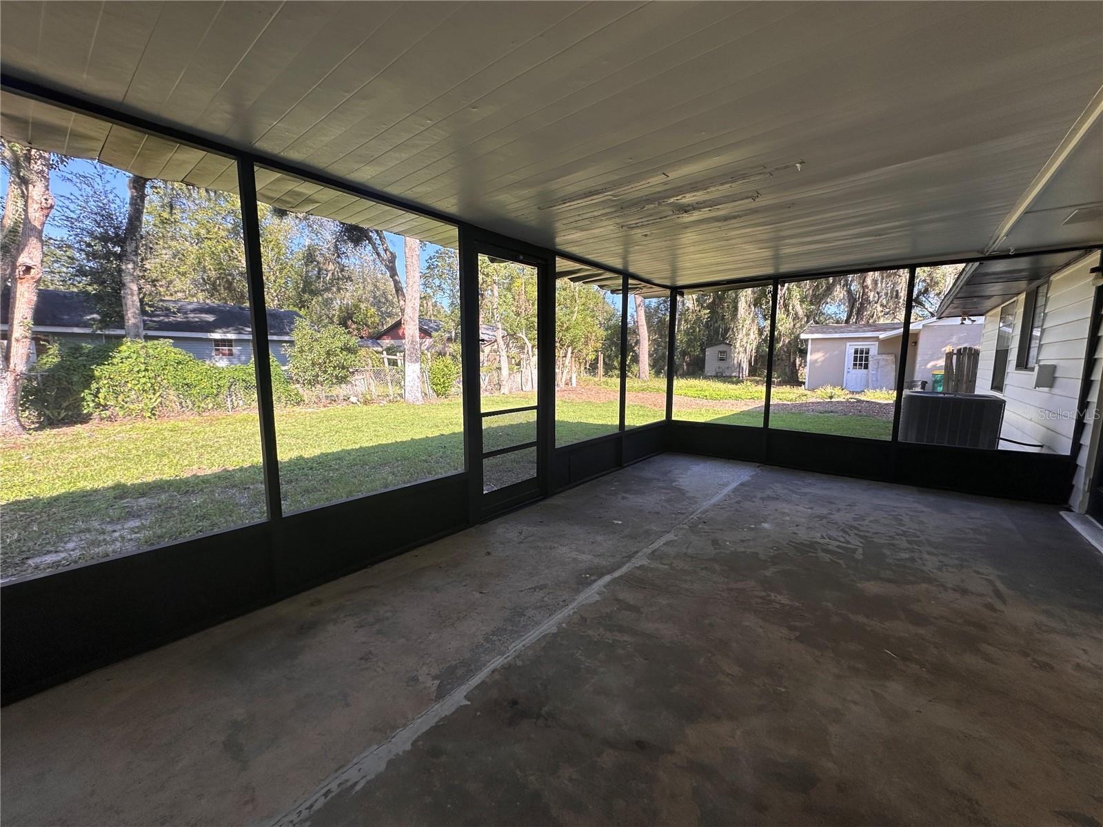 MOUNT DORA SHERWOOD SUB - Residential Lease