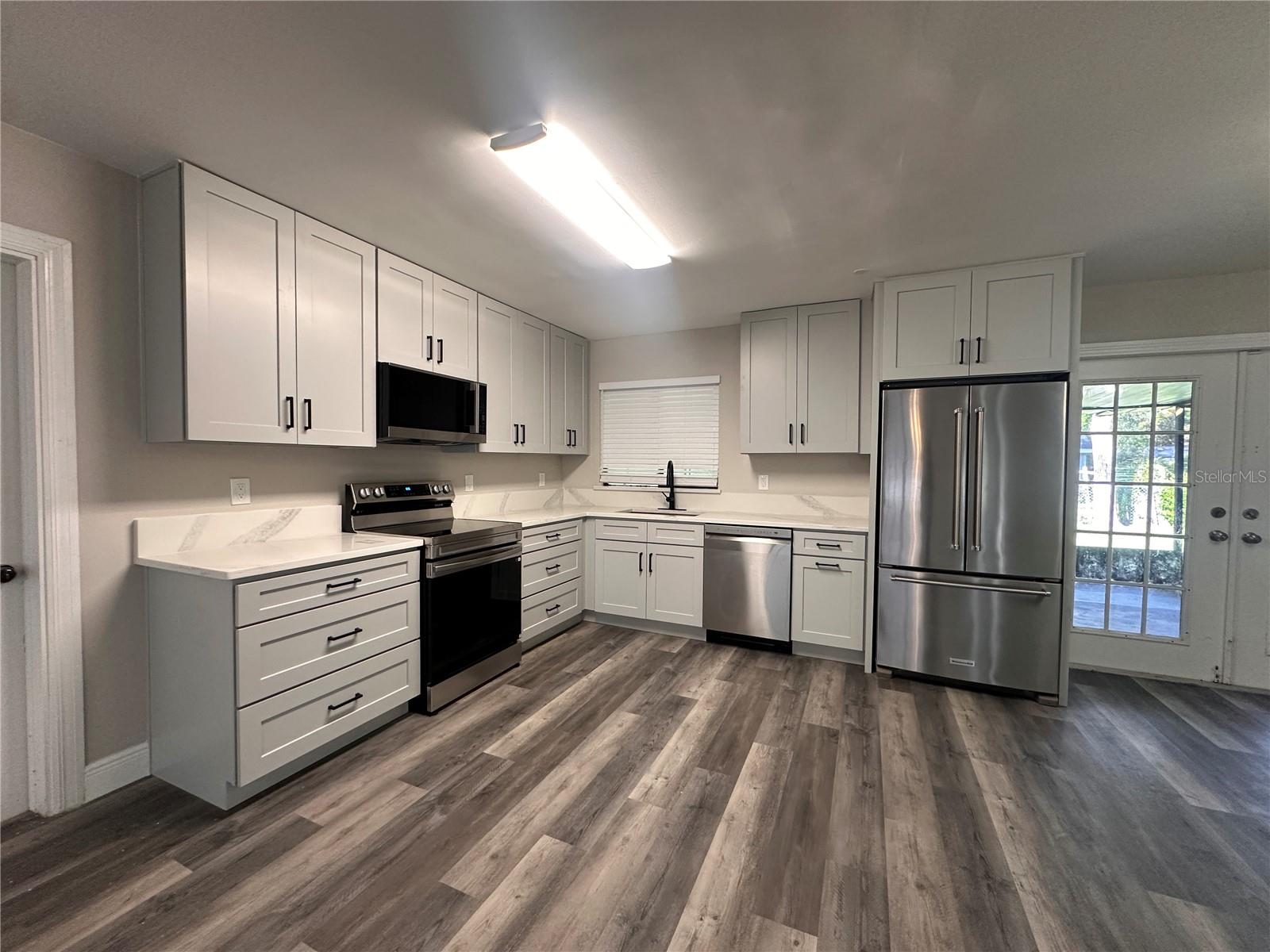 MOUNT DORA SHERWOOD SUB - Residential Lease