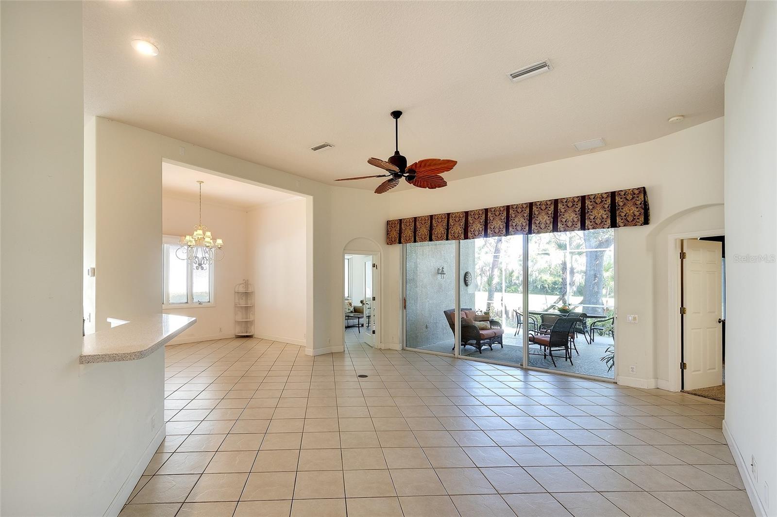 ROSEDALE 10 - Residential