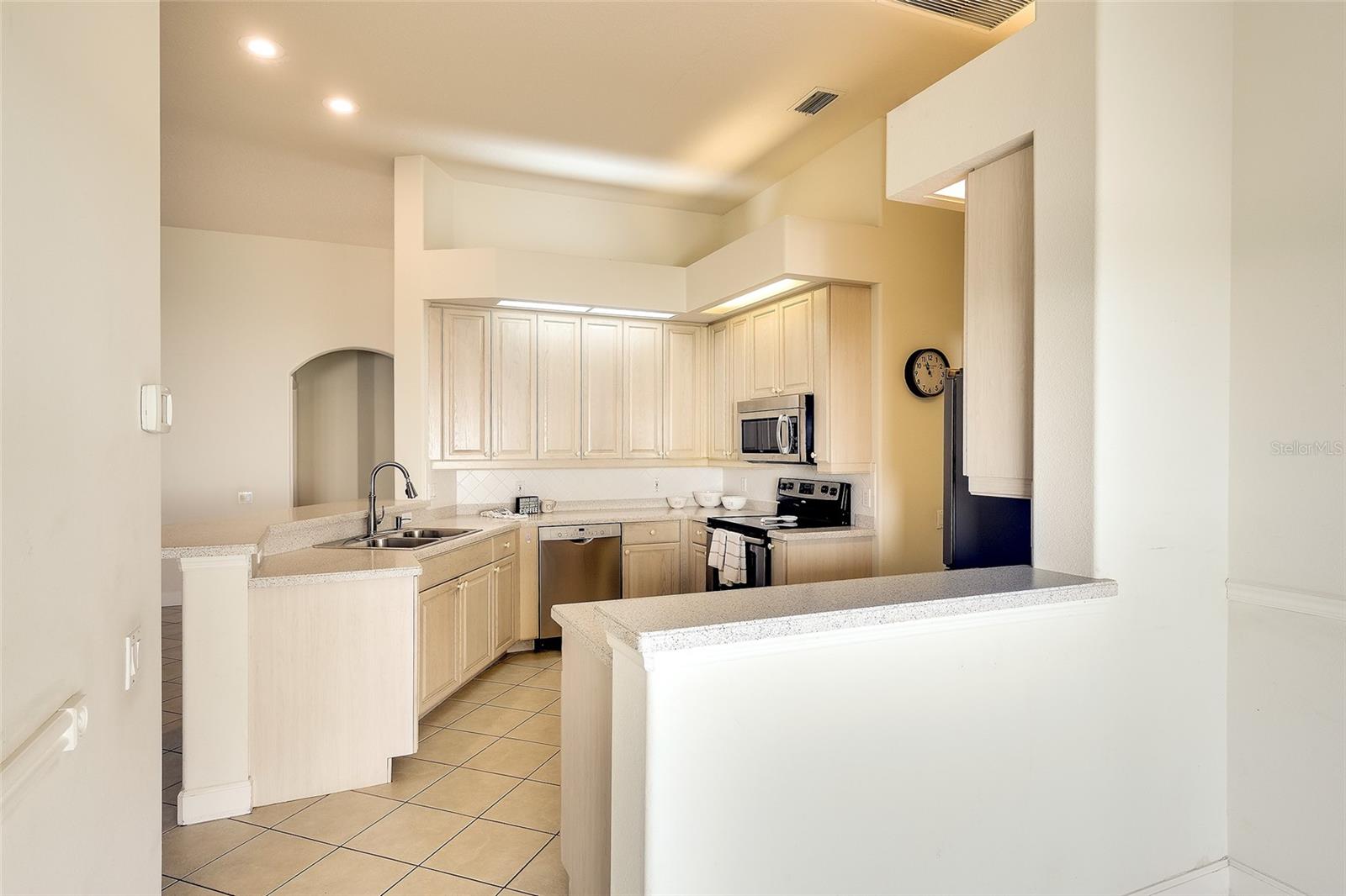 ROSEDALE 10 - Residential