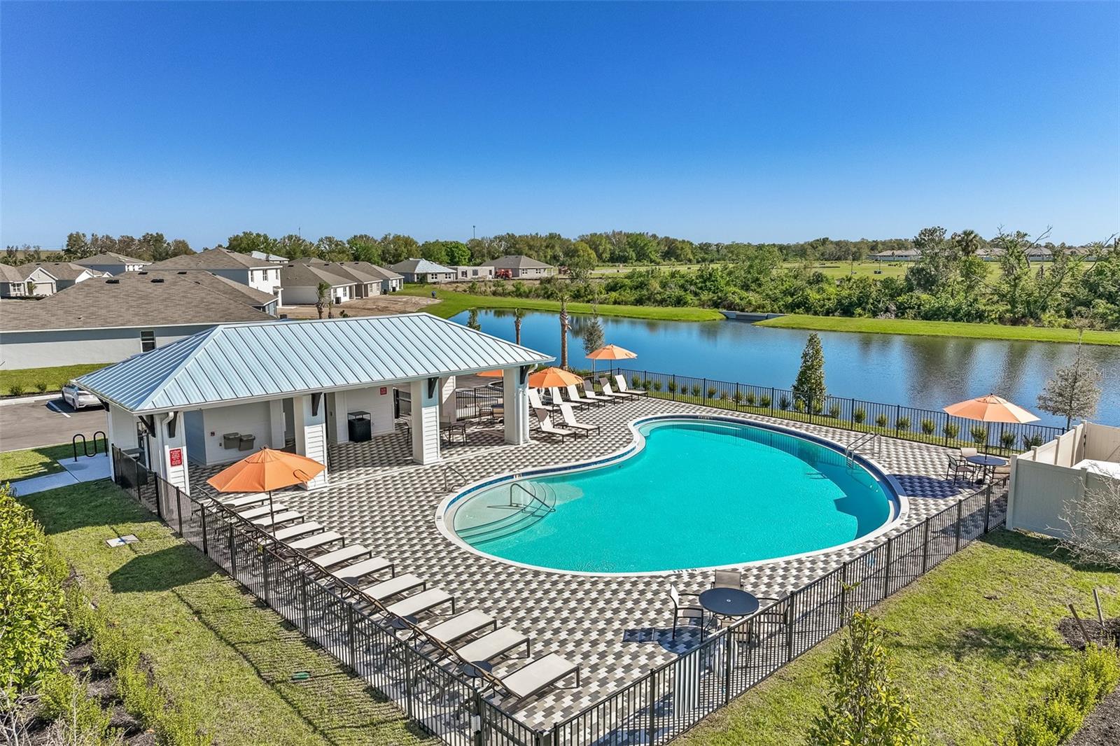 MANDARIN GROVE - Residential