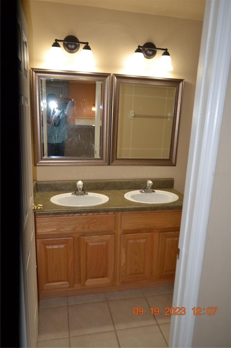 WYNDHAM LAKE SUB PH ONE - Residential