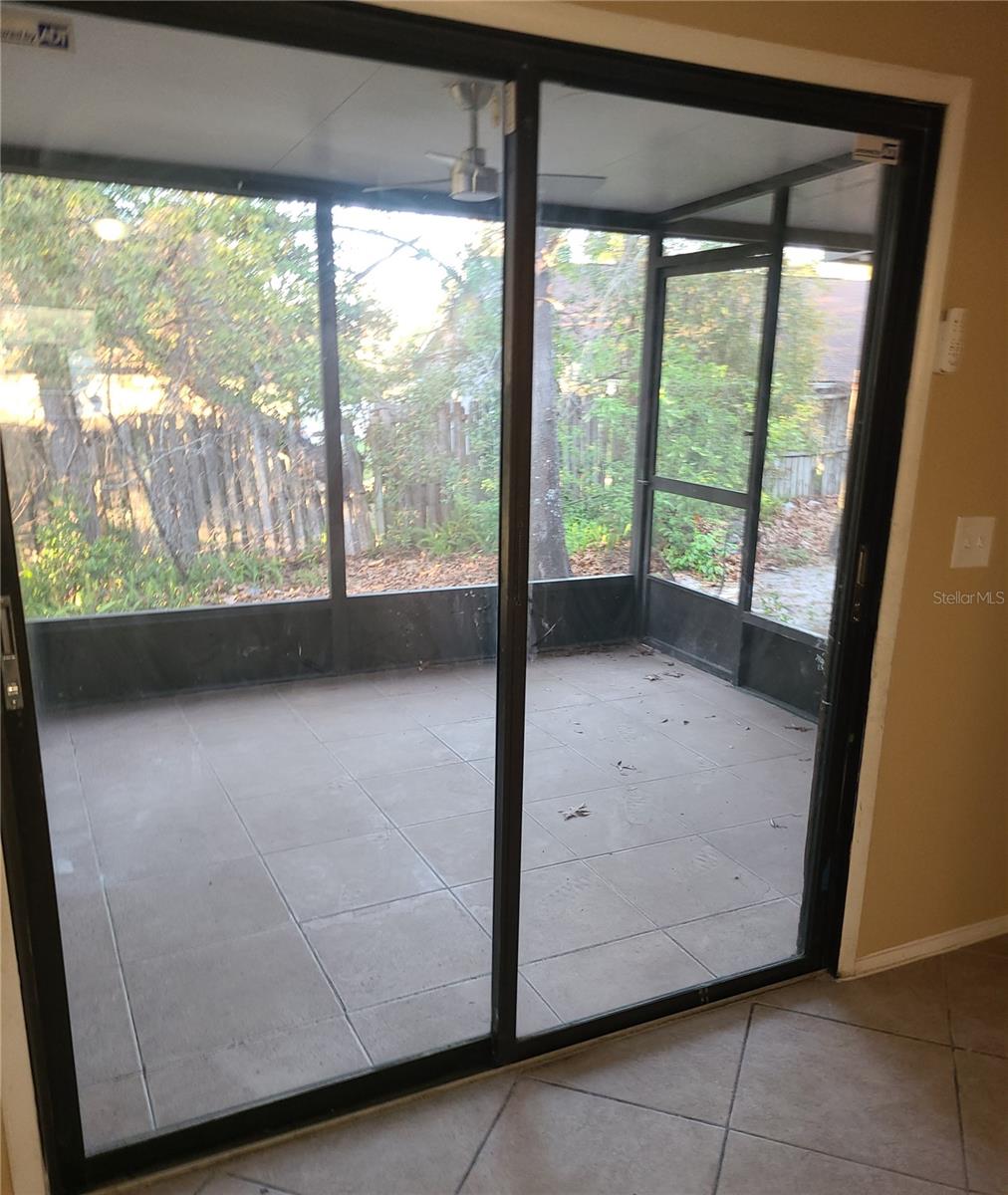 ACORN VILLAGE CONDO PH 02 - Residential