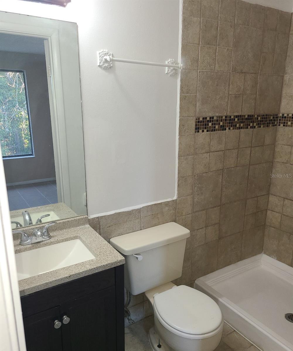 ACORN VILLAGE CONDO PH 02 - Residential