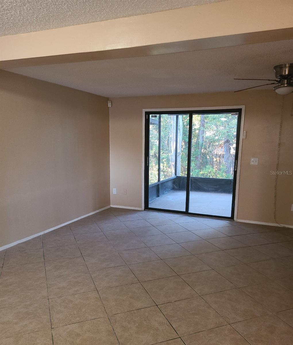 ACORN VILLAGE CONDO PH 02 - Residential