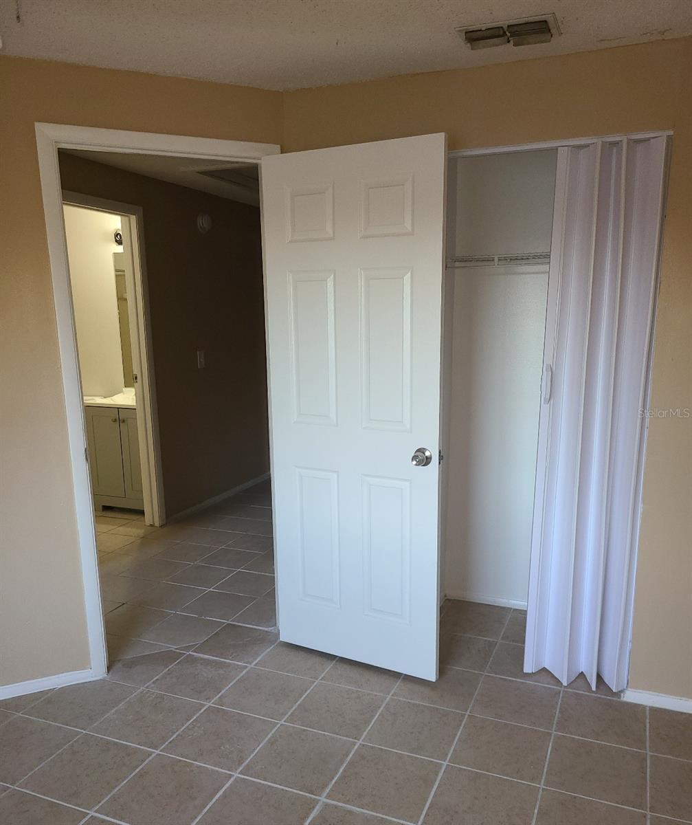 ACORN VILLAGE CONDO PH 02 - Residential