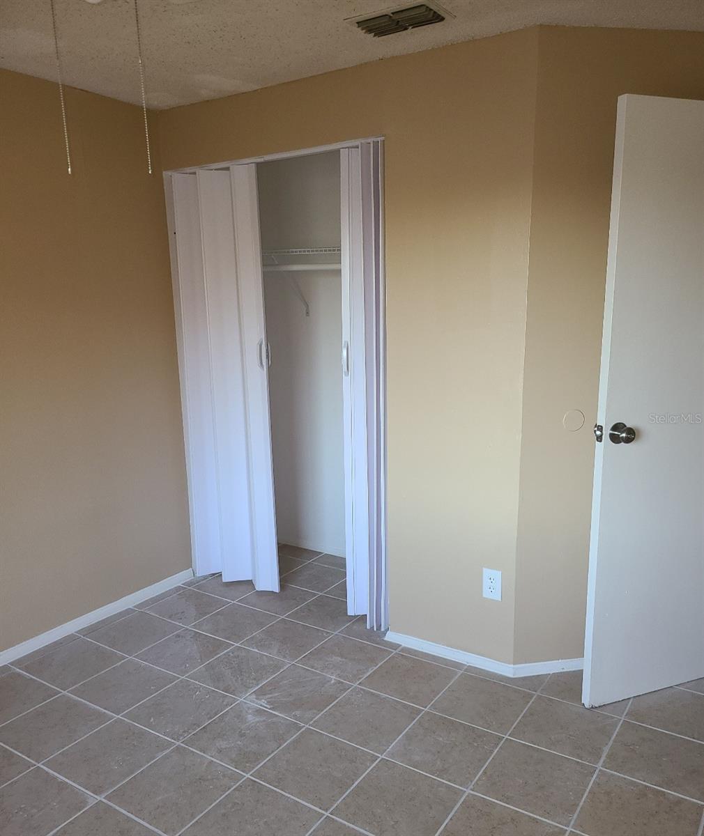 ACORN VILLAGE CONDO PH 02 - Residential