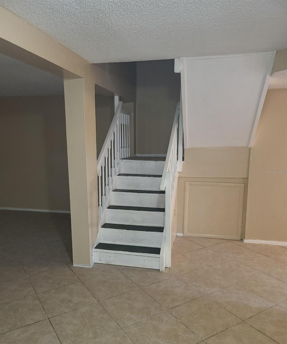 ACORN VILLAGE CONDO PH 02 - Residential