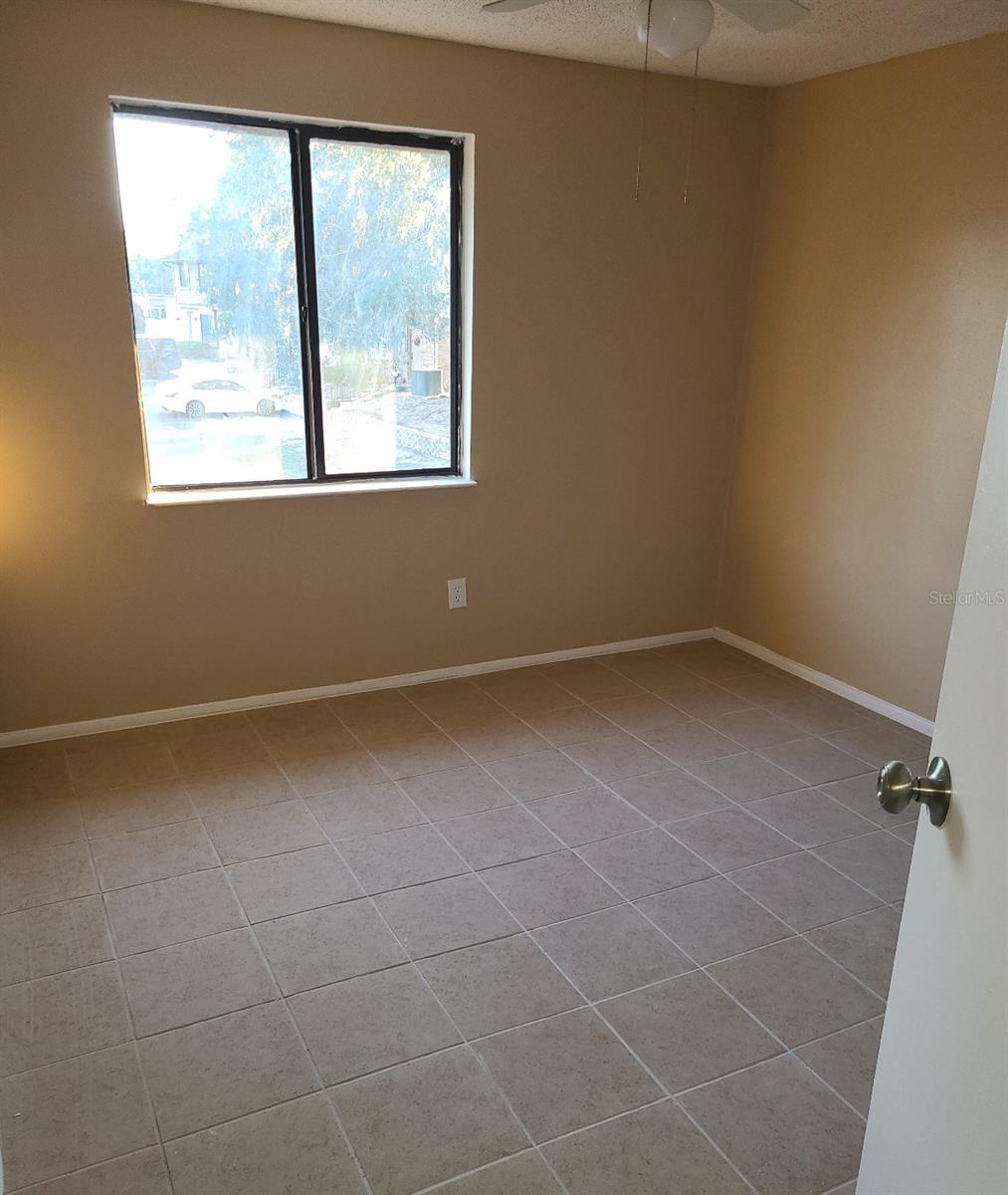 ACORN VILLAGE CONDO PH 02 - Residential