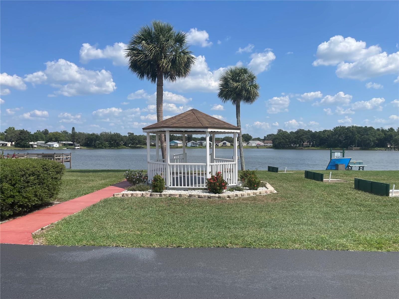 OAKWOOD ESTATES - Residential