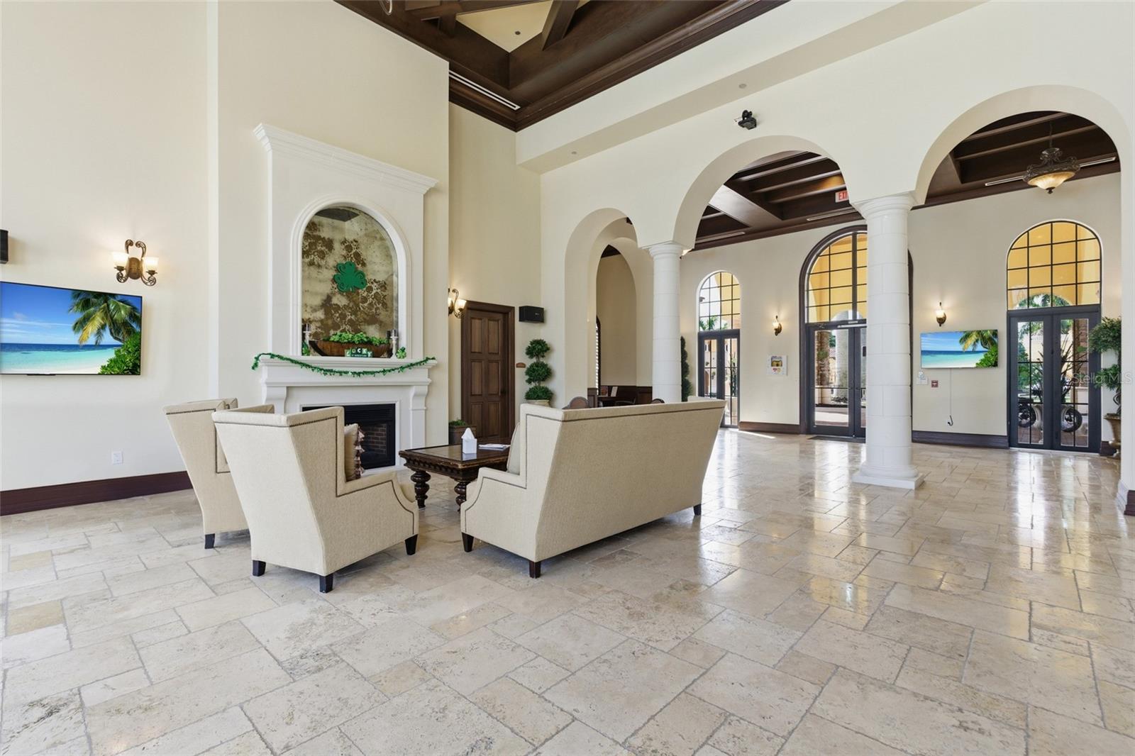 GRAN PARADISO TWNHMS 1B - Residential