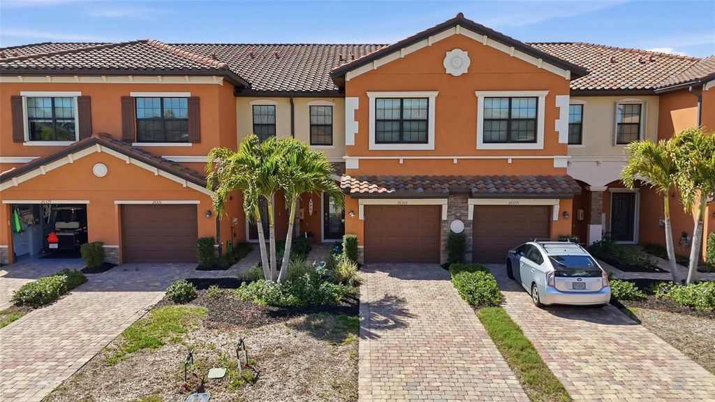 Photo of 20333 Lagente Circle, Venice, FL 34293 (MLS # C7523187)