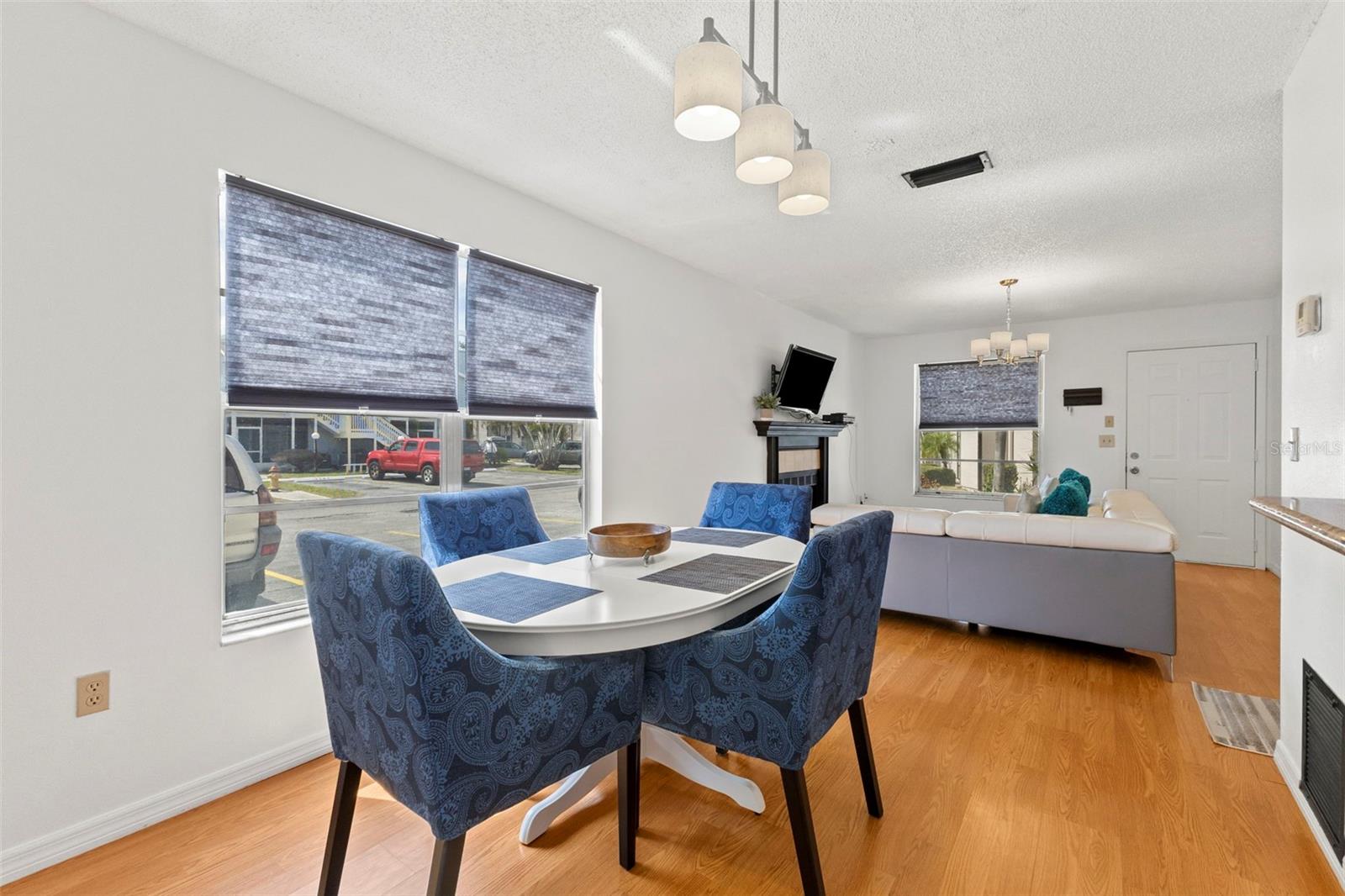 MIRROR LAKE SEC 3 - Residential