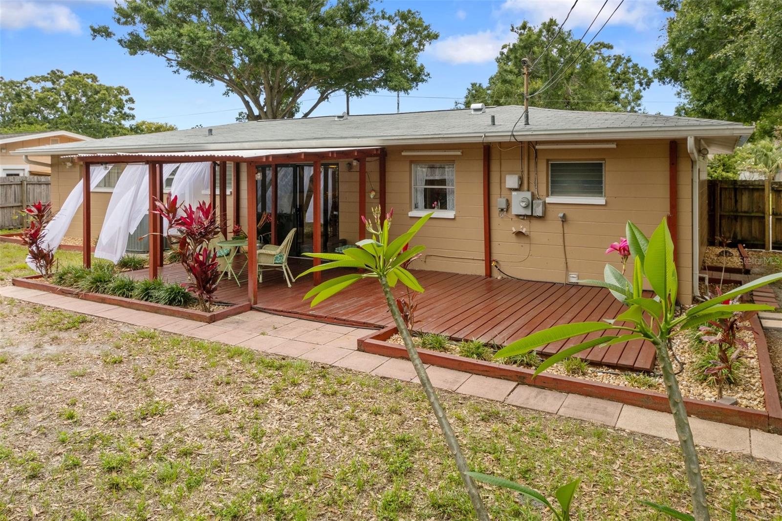 5561 24TH TERRACE N