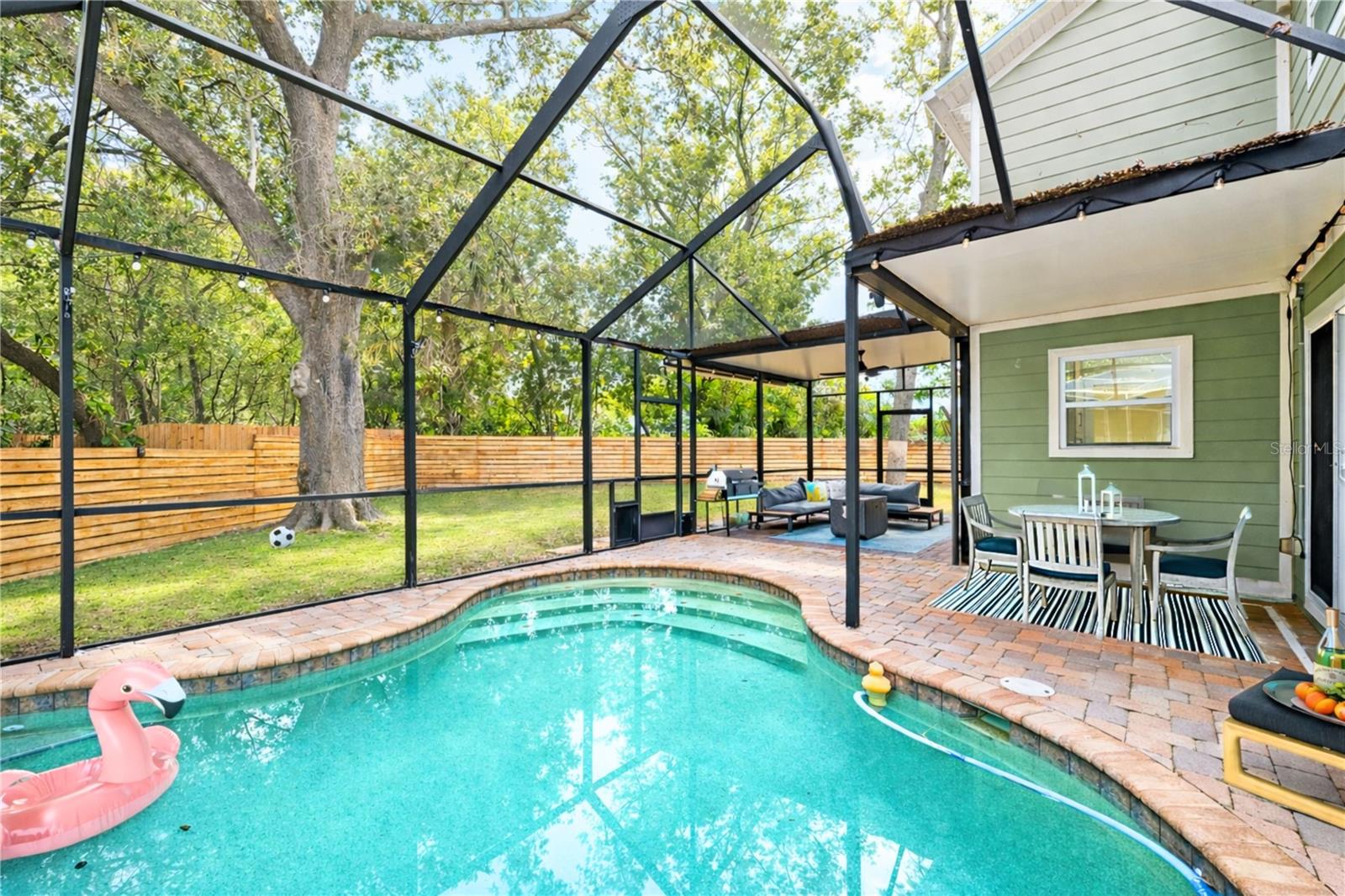 1303 W CARISSA COURT