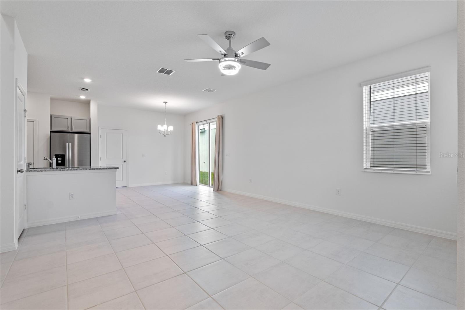 CYPRESS BLUFF PH 1 - Residential Lease