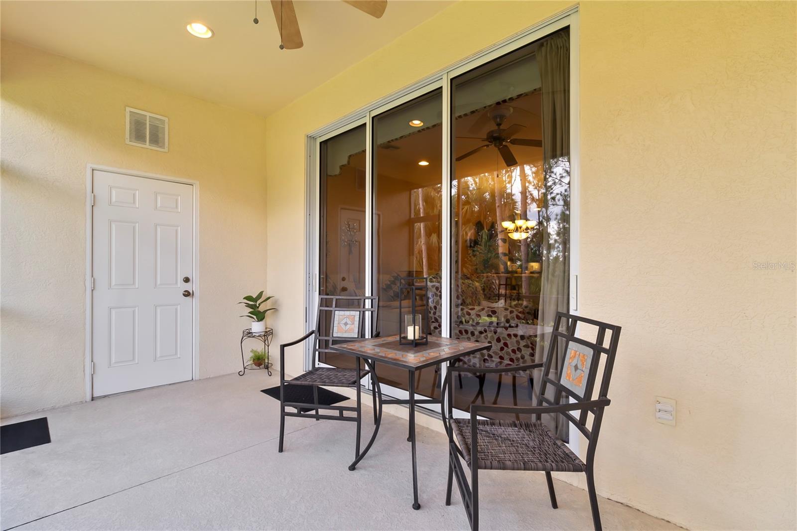 TOWNS AT LAKESIDE - Residential Lease