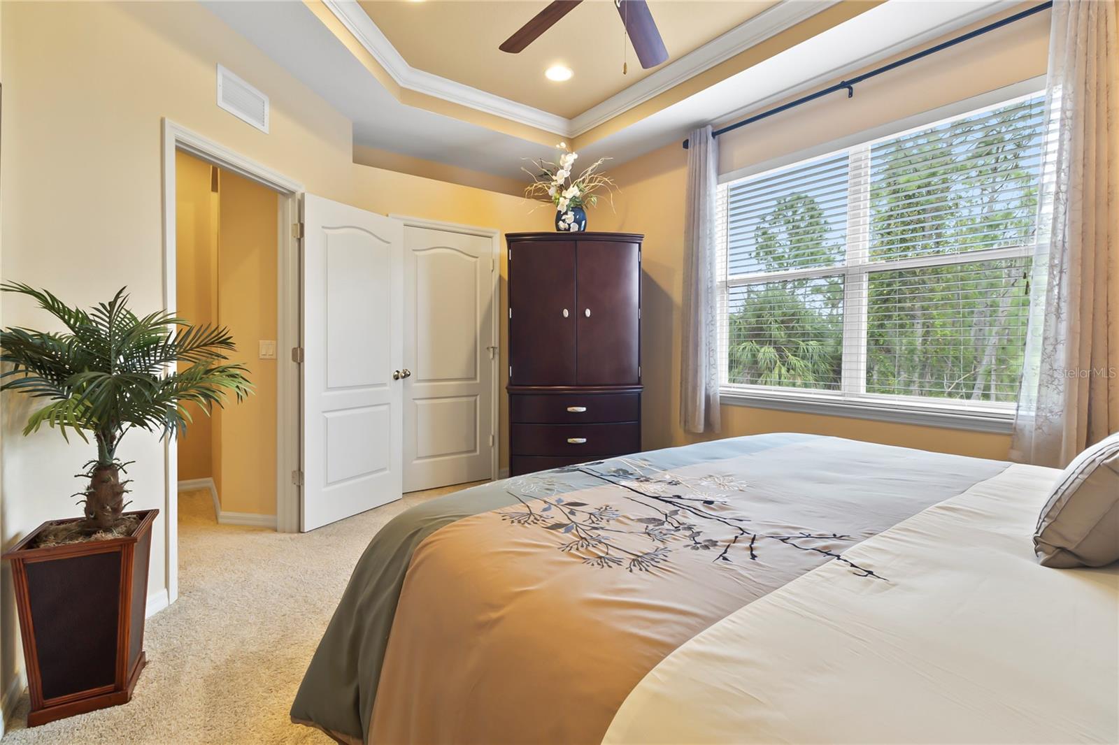 TOWNS AT LAKESIDE - Residential Lease